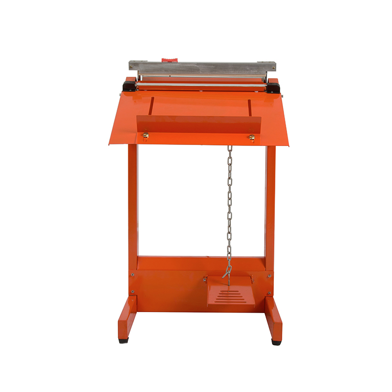 Sigillatrice a pedale con taglierina e rullo per pellicola